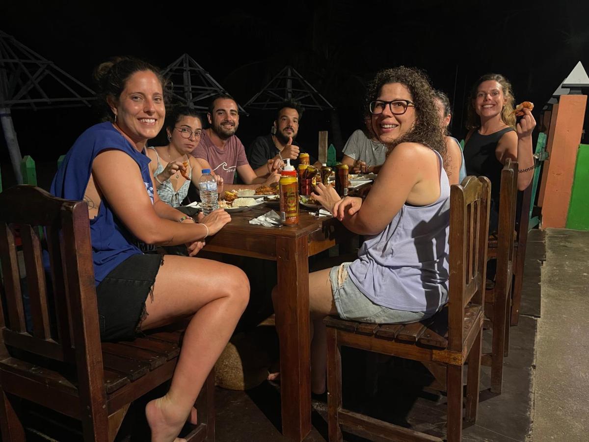 Golden Beach Cottages Trincomalee Bagian luar foto