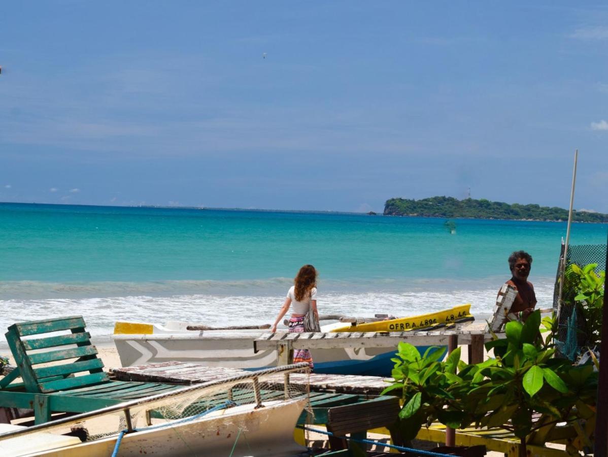 Golden Beach Cottages Trincomalee Bagian luar foto