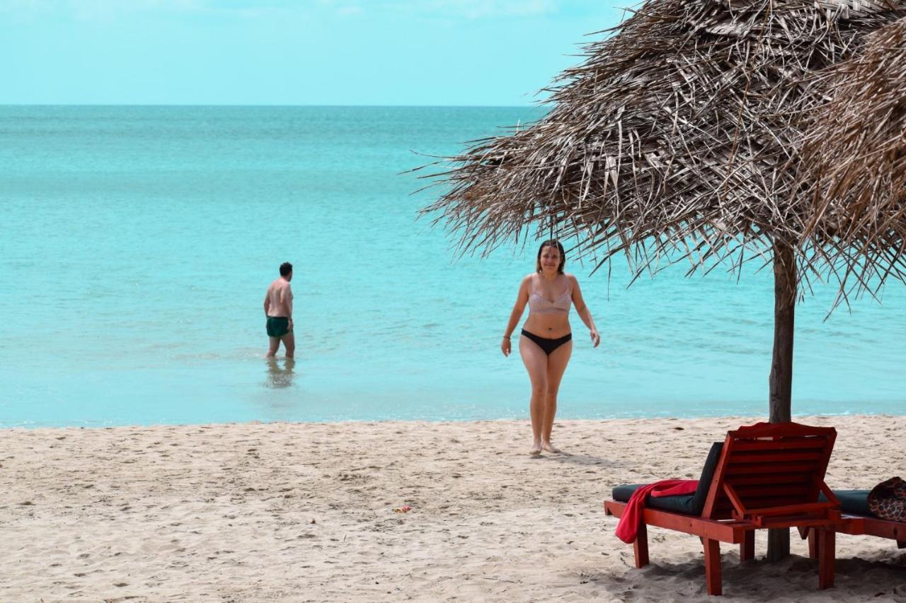 Golden Beach Cottages Trincomalee Bagian luar foto