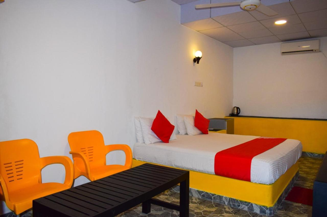 Golden Beach Cottages Trincomalee Bagian luar foto