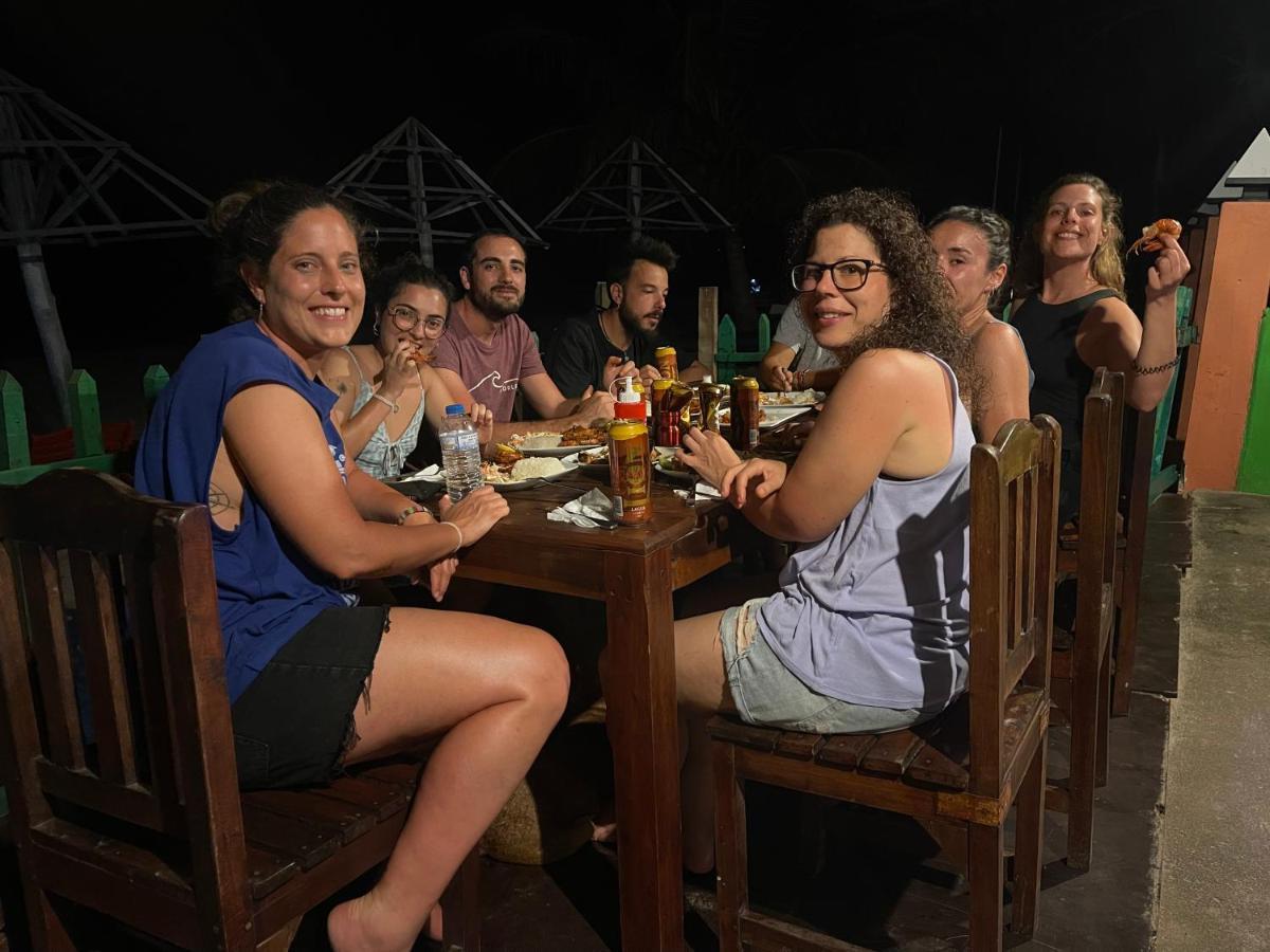 Golden Beach Cottages Trincomalee Bagian luar foto