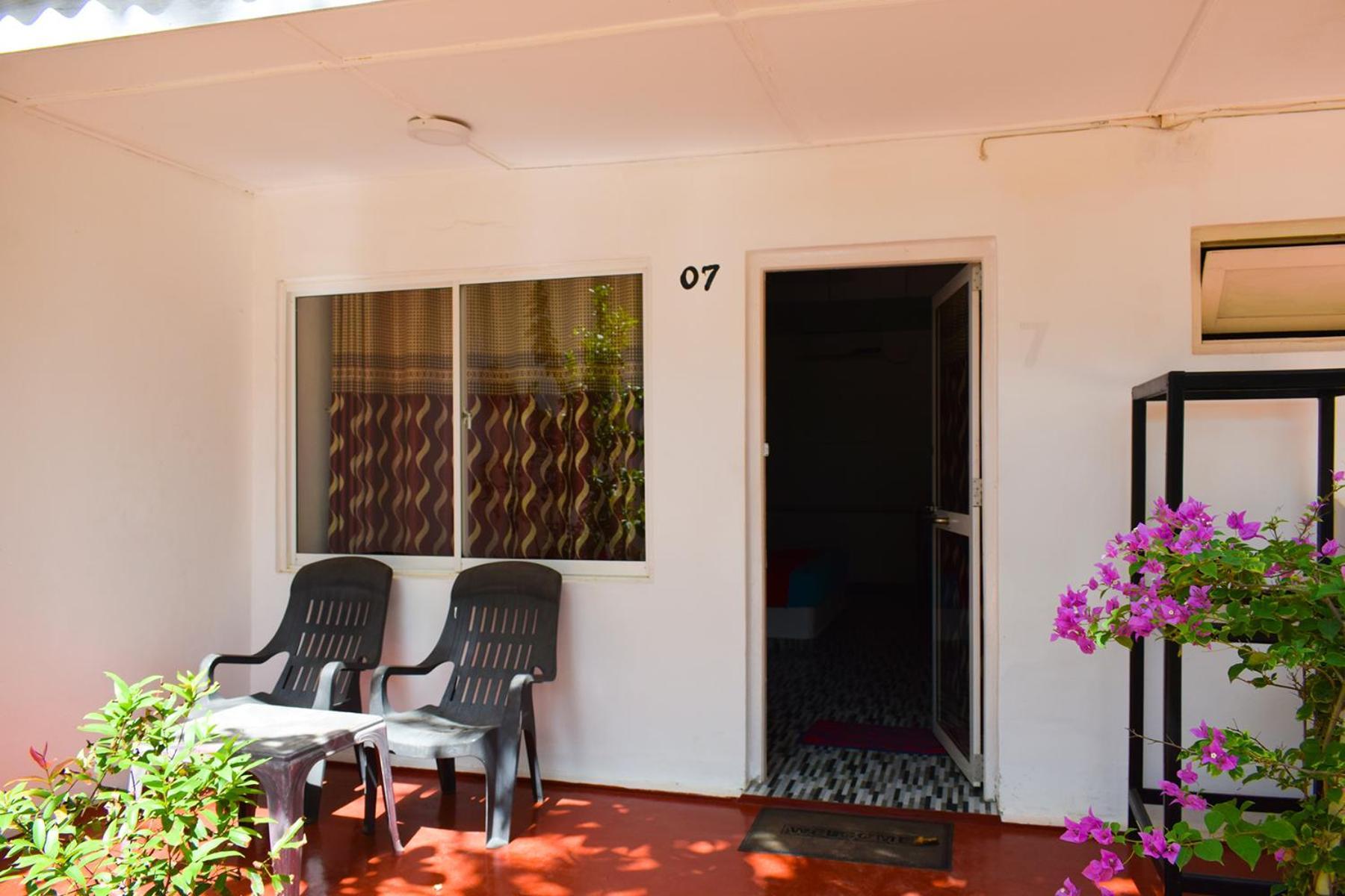 Golden Beach Cottages Trincomalee Bagian luar foto