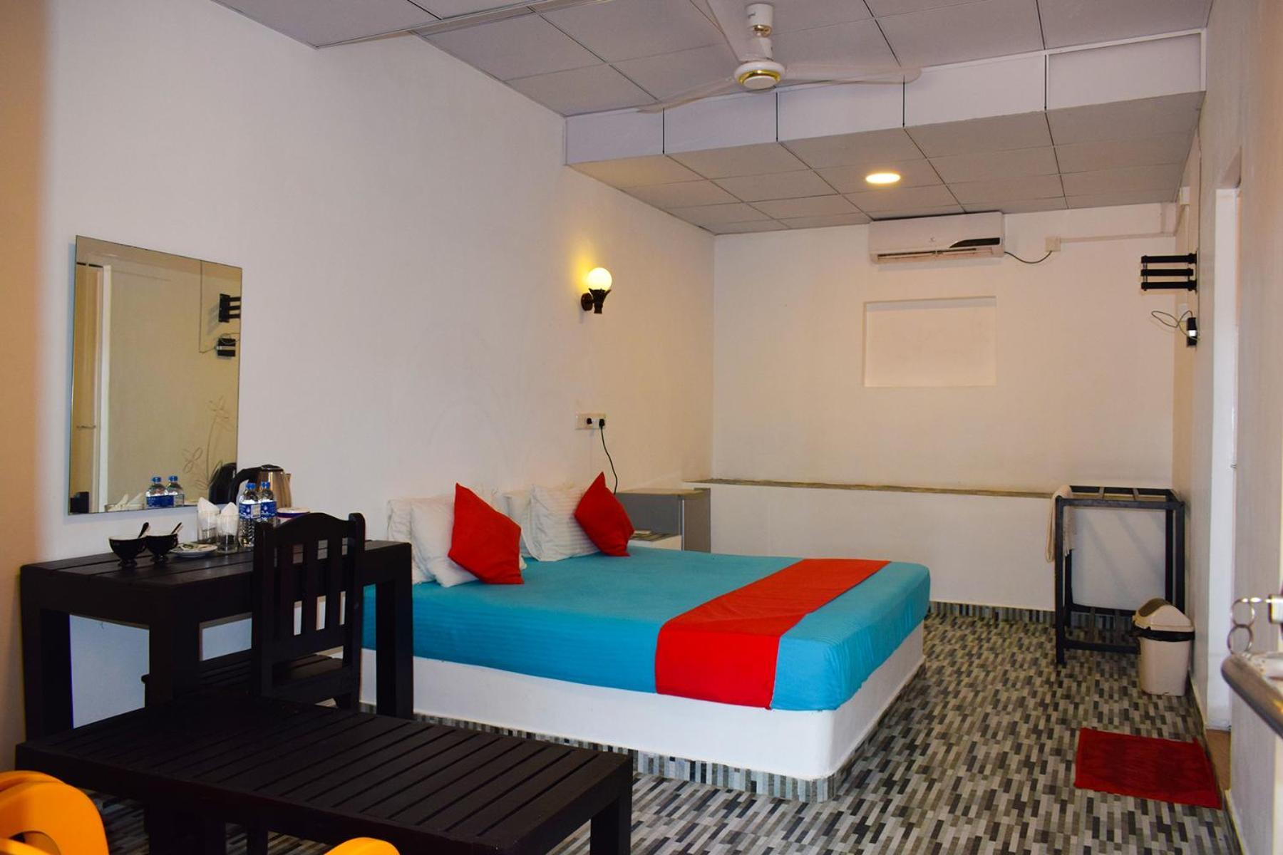 Golden Beach Cottages Trincomalee Bagian luar foto