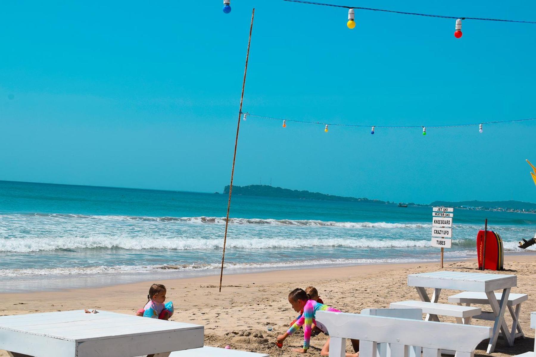 Golden Beach Cottages Trincomalee Bagian luar foto