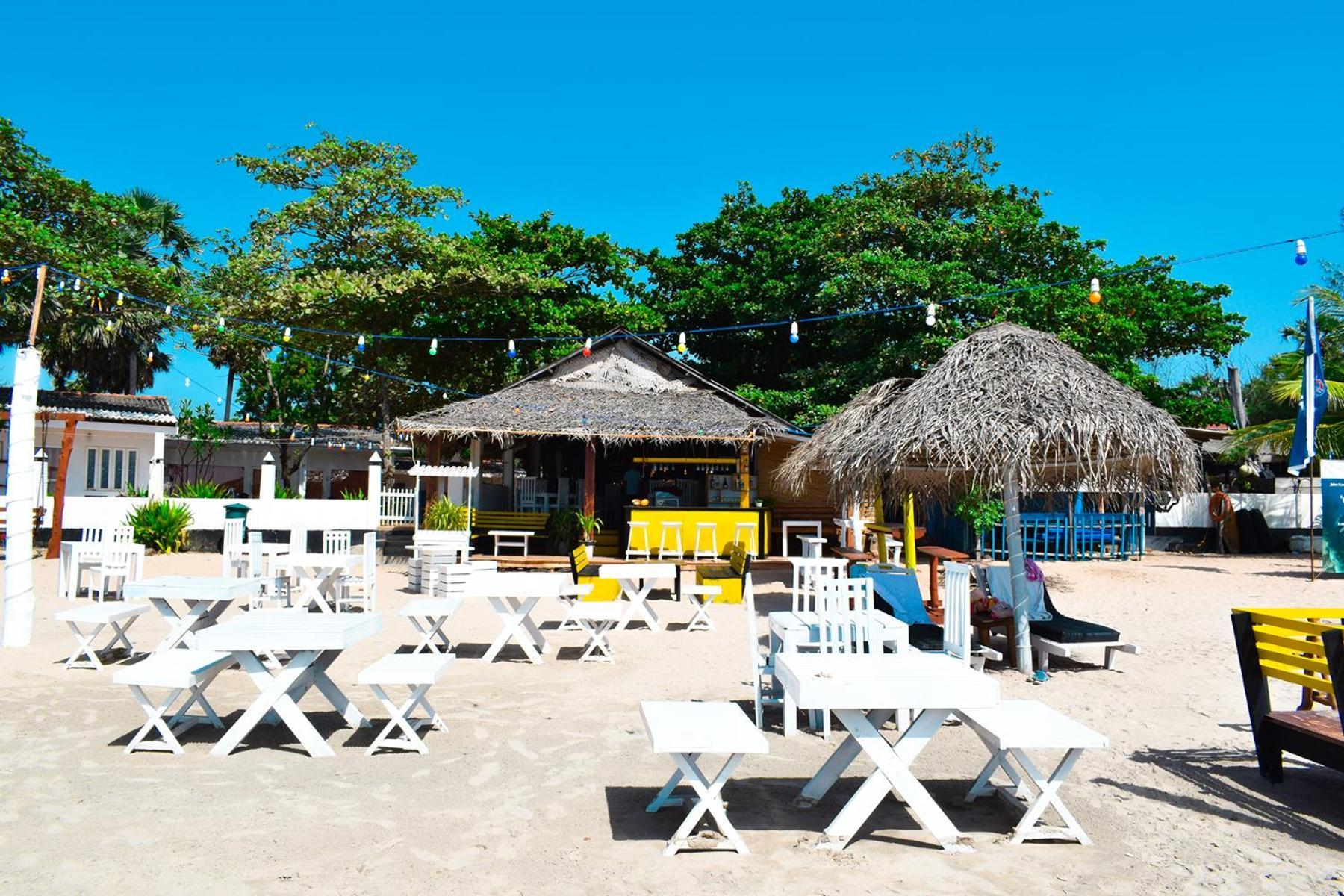 Golden Beach Cottages Trincomalee Bagian luar foto